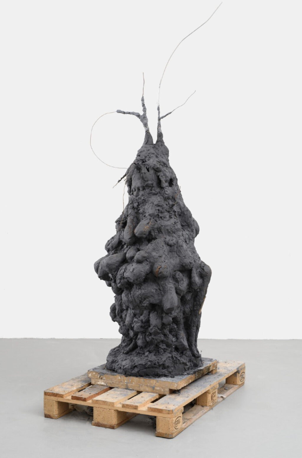 <p>CHERTLÜDDE · <em>Gallery Openings</em></p>
<p> </p>
<p>
Heike Kabisch, <em>Too Much of Me</em>, 2023, Courtesy of The Artist and ChertLüdde, Berlin</p>