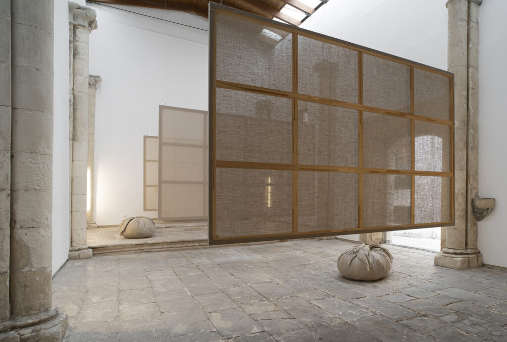 <p>KEWENIG ·<em> Gallery Openings</em></p>
<p> </p>
<p class="p1"><span class="s1">Kimsooja, </span><span class="s1"><i>Meta-Painting</i>, 2020/23, </span><span class="s1">Installation view, KEWENIG Palma 2020, </span><span class="s1">© Kimsooja, VG Bild-Kunst, Courtesy </span><span class="s2">KEWENIG</span><span class="s1"> Berlin, Photo: Bruno Daureo</span></p>