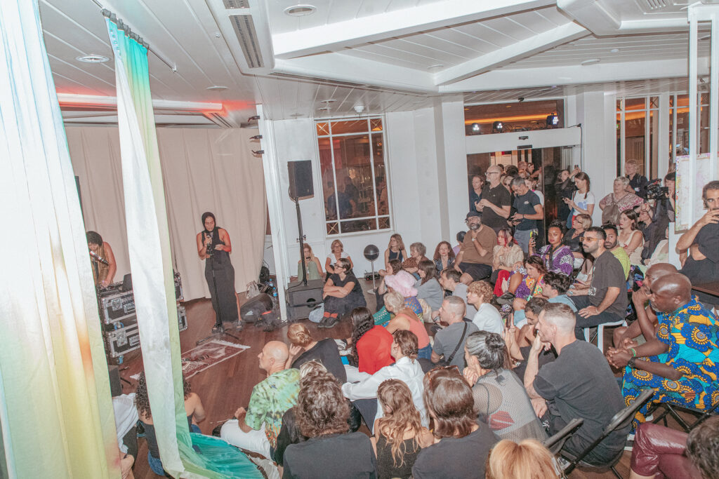 <p>Gallery Weekend Festival, 2023. Text and sound performance by Anna Ehrenstein with Göksu Kunak and Yara Mekawei, Photo: Silke Briel</p>
