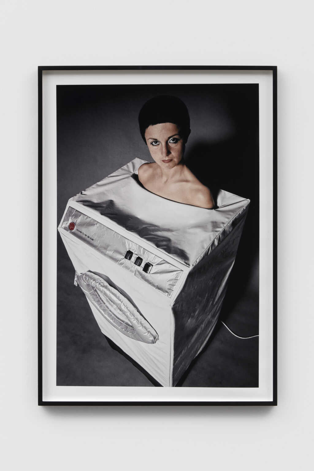 <h3 class="LC20lb MBeuO DKV0Md">SOCIÉTÉ </h3>
<p> </p>
<p>Helen Chadwick, In the Kitchen (Washing Machine), 1977, All images are credited and Courtesy of Richard Saltoun Gallery London, Rome and New York and Société, Berlin<b>.</b></p>
