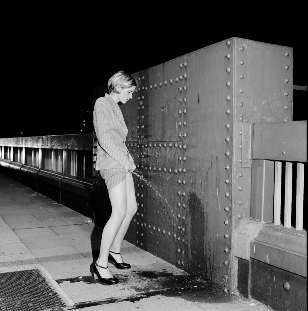 <p>GALERIE NEU</p>
<p>&nbsp;</p>
<p>Sophy Rickett, Vauxhall Bridge, <em>Pissing Women series</em>, 1995. Courtesy the artist.</p>
