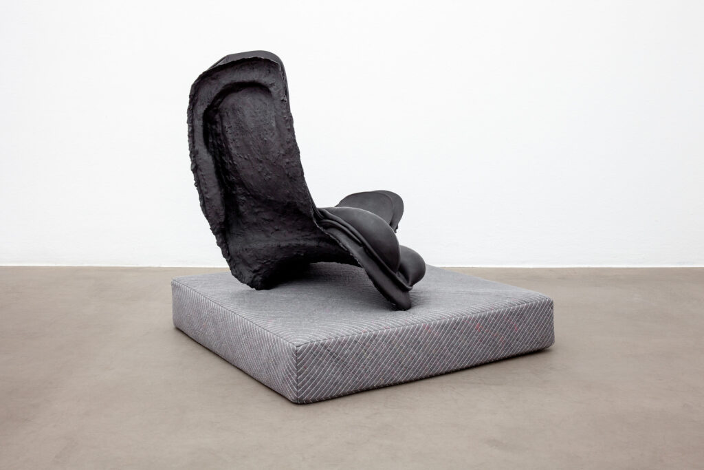 <p>GALERIE EIGEN + ART</p>
<p>&nbsp;</p>
<p class="p1">Installation view Stef Heidhues<br />
Galerie EIGEN + ART Berlin<br />
Photo: Otto Felber, Berlin</p>
